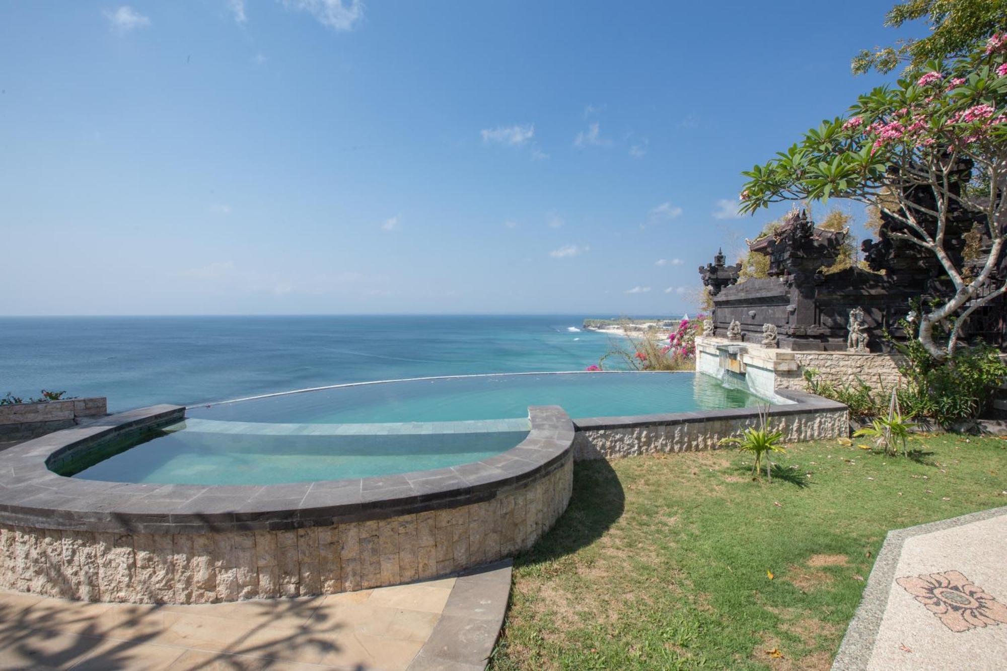 Kembang Kuning Hotel Uluwatu  Exterior photo